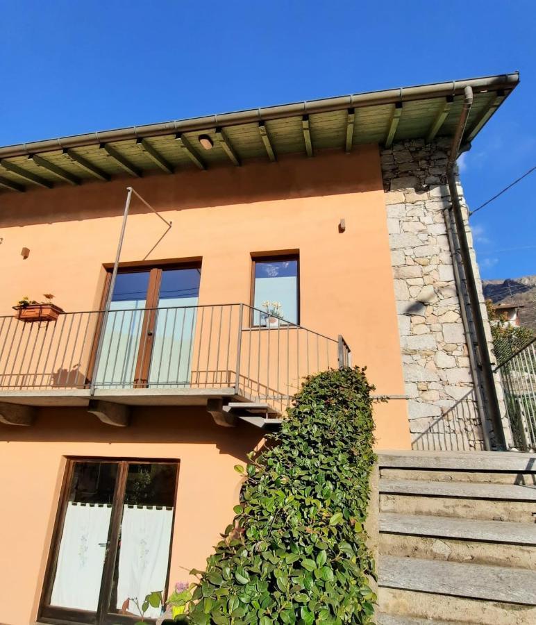 Il Sole Di Simona - Il Prato Appartement Omegna Buitenkant foto